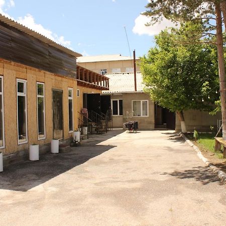 Guest House Jamal Naryn Exterior photo