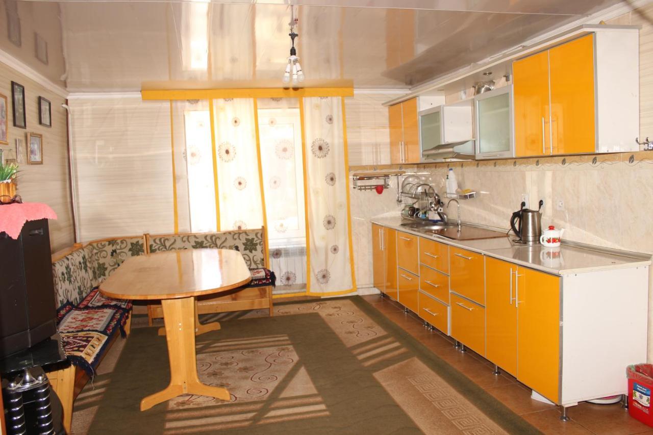 Guest House Jamal Naryn Exterior photo
